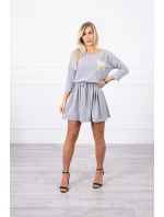 Šaty s flitrovým vreckom šedé Šaty s flitrovým vreckom šedé