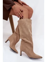 Dámské kozačky z eko semiše nazouvací na jehlovém podpatku béžové model 21770290 - Boto