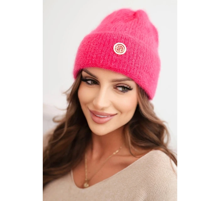 Dámska zimná čiapka s ozdobným gombíkom ružová neónová