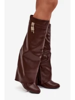 Topánky na klinoch model 217756 Krok vo veľkom štýle Topánky na klinoch model 217756 Krok vo veľkom štýle