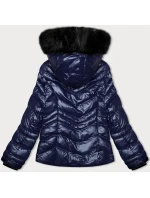 Krátká dámská prošívaná zimní bunda v barvě s kapucí model 21247395 - J.STYLE