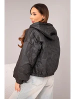 Dámská prošívaná bunda s kapucí a květinovým černá model 22010148 - K-Fashion