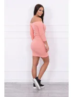 Pruhované vypasované šaty v marhuľovej farbe Pruhované vypasované šaty v marhuľovej farbe