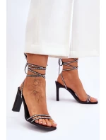 Eleganckie Wiązane Sandały Z Dżetami Czarne Nessy Eleganckie Wiązane Sandały Z Dżetami Czarne Nessy