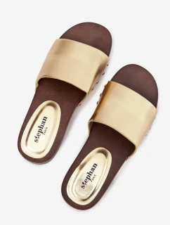 Dámské žabky se zlatými model 21918789 - Boto