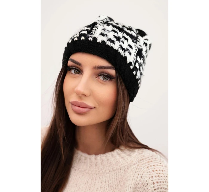 Dámska zimná čiapka s farebnou priadzou a hrubým okrajom K355 black+white