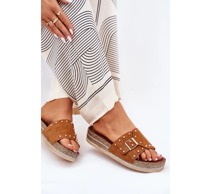 Dámské Pantofle Na Platformě S Přezkou A Camel model 21689943 - Boto