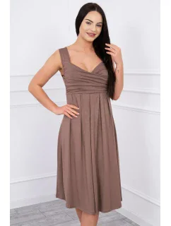 Šaty so širokými ramienkami cappuccino