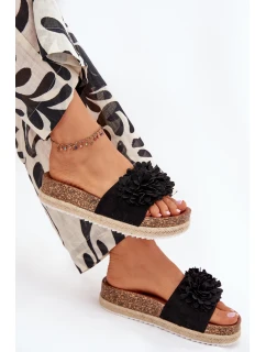 Dámske papuče na platforme s ozdobnými kvetmi - čierne