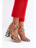 Módne biele a čierne sandále na vysokom podpätku Josette Módne biele a čierne sandále na vysokom podpätku Josette