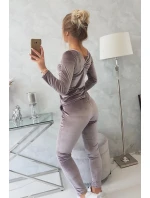 Velúrová súprava so zadným popruhom sivá Velúrová súprava so zadným popruhom sivá