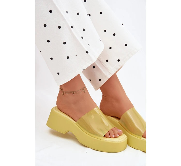 Dámské sandály s páskem Žluté model 22107247 - Boto