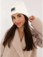 Čiapka JK CZ 51.18 ecru