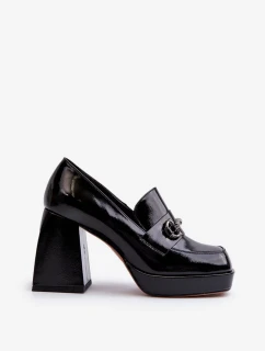 Dámske lakované topánky na vysokom podpätku Black D&A