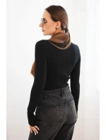 Dámské pruhované šaty s rolákem a ozdobnými knoflíky bordová