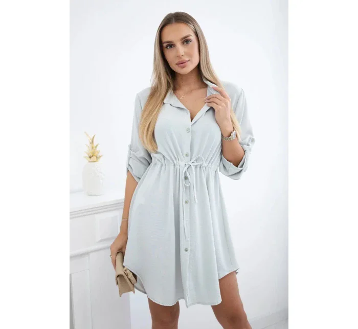 Šaty se zapínáním na knoflíky a zavazováním v pase světle šedá Šaty se zapínáním na knoflíky a zavazováním v pase světle šedá