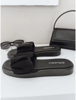 CHICLOVE dámske žabky čierne FashionStreet ZY1000