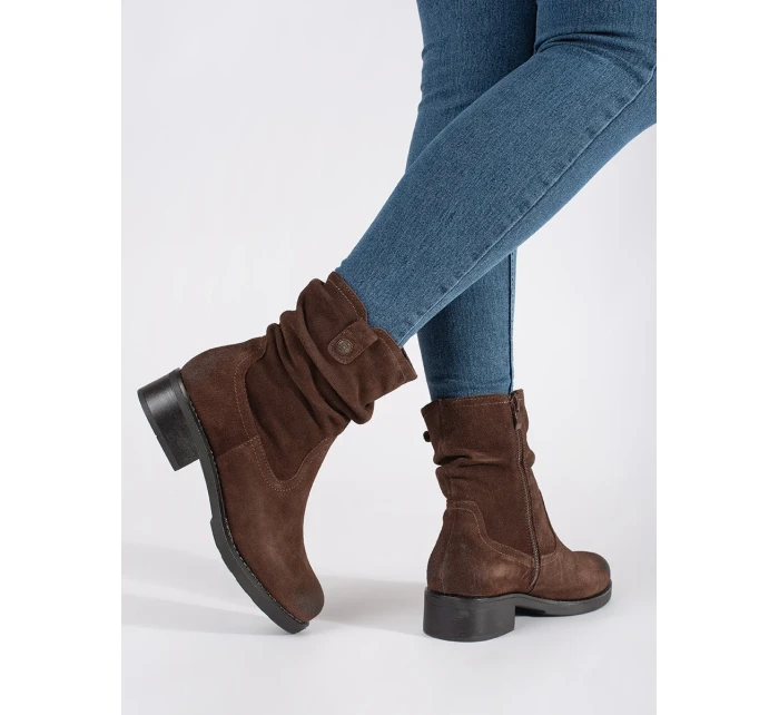 Zajímavé dámské černé kotníčkové boty Obcas Zajímavé dámské černé kotníčkové boty Obcas