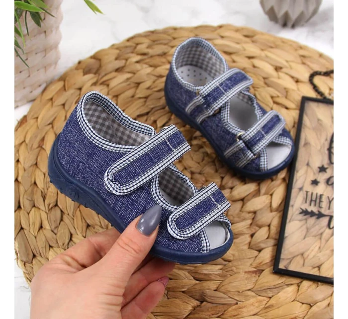 Chlapčenské domáce papuče sandále tmavomodré Nazo