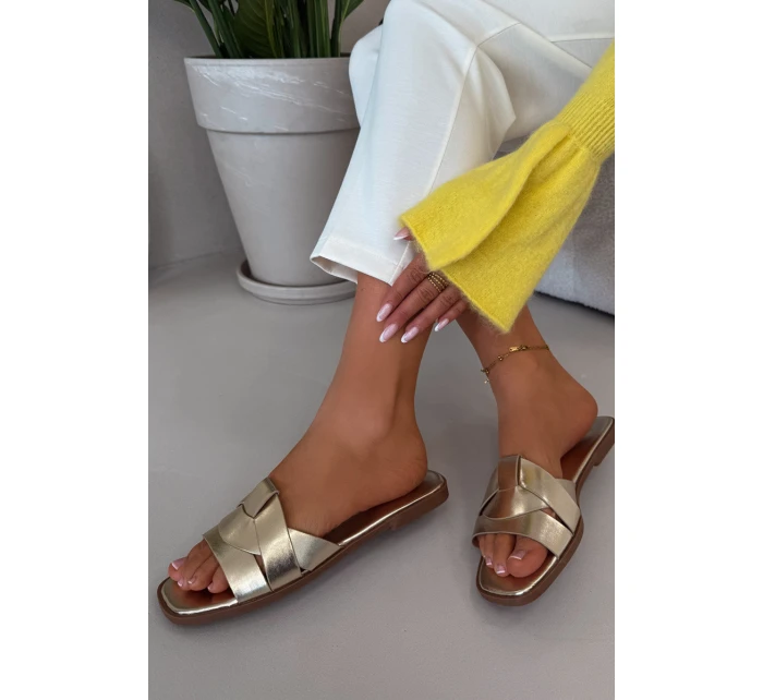 Dámské ploché pantofle s zlatými pásky Marissae