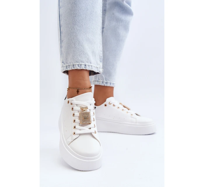 Dámské tenisky s ozdobou Bílé model 21648400 - Boto Dámské tenisky s ozdobou Bílé model 21648400 - Boto