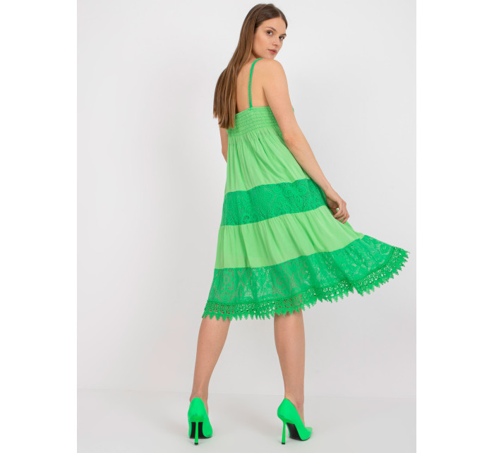 Zelené viskózové šaty od OH BELLA