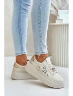 Dámske kožené tenisky s platformou a odznakom Vinceza Badge Beige Dámske kožené tenisky s platformou a odznakom Vinceza Badge Beige