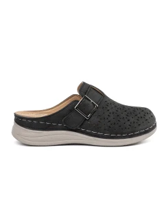 Pohodlné čierne dámske ponožky na plochom podpätku