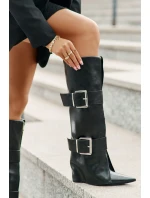 Kozačky ke kolenům na klínu s ohrnutým svrškem a sponami model 21677855 - Boto