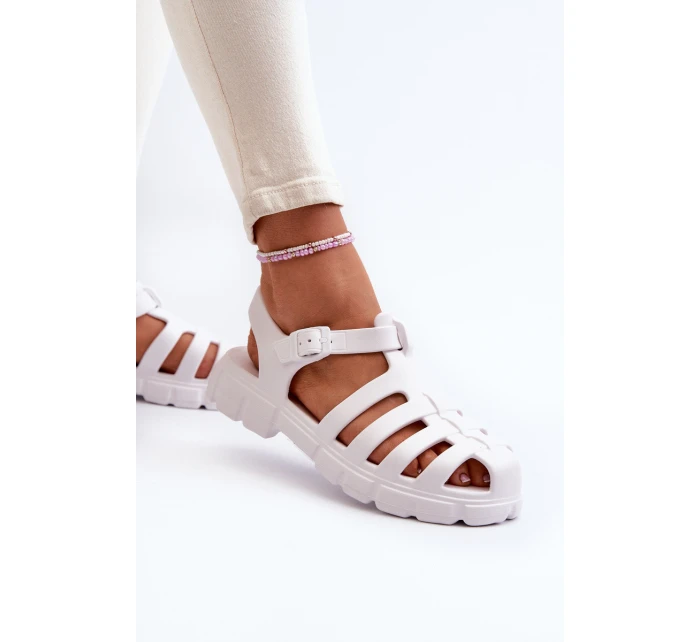 Dámské pěnové sandály bílé model 21654487 - Boto