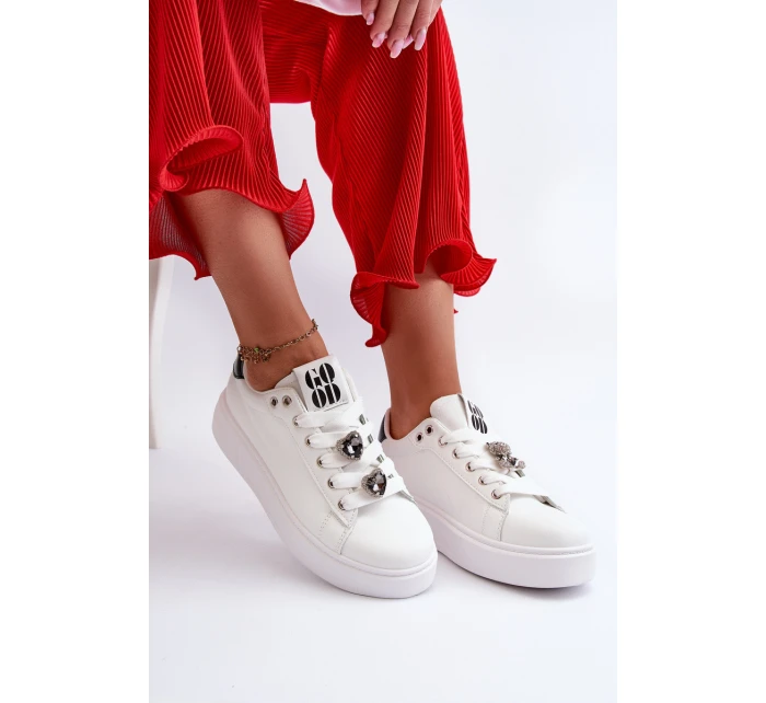 Dámské boty na platformě s ozdobami bílé model 21659166 - Boto