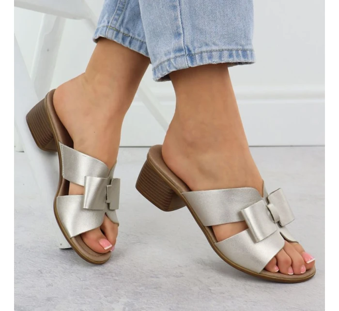 Dámske zlaté kožené žabky Remonte R8759-90 Dámske zlaté kožené žabky Remonte R8759-90