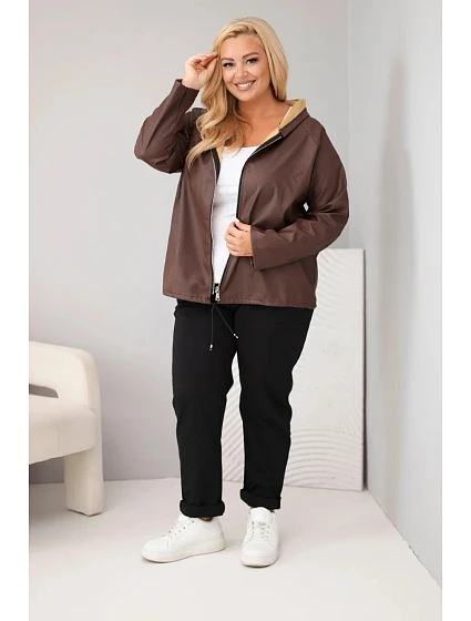 Dámská bunda Plus Size s kapucí a model 22297028 spodkem hnědá - K-Fashion Dámská bunda Plus Size s kapucí a model 22297028 spodkem hnědá - K-Fashion
