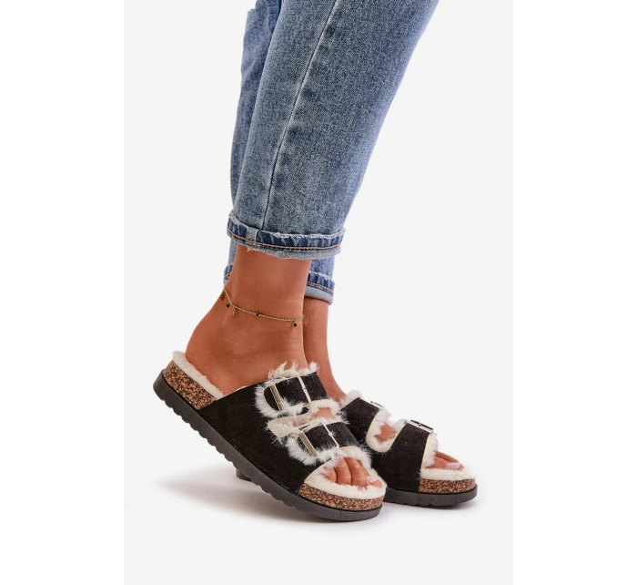 Dámské Pantofle S Přezkami A Kožíškem Černé model 21670217 - Boto