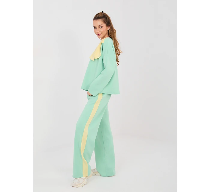 IT DR tepláky 22220.88 svetlozelená IT DR tepláky 22220.88 svetlozelená