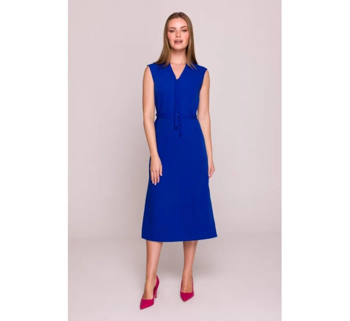 Šaty áčkového střihu s vázáním a výstřihem do V  modré model 21154776 - STYLOVE