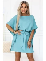model 22015591 SOFIA Motýlí šaty se zavazováním v pase pastelově tyrkysové - numoco
