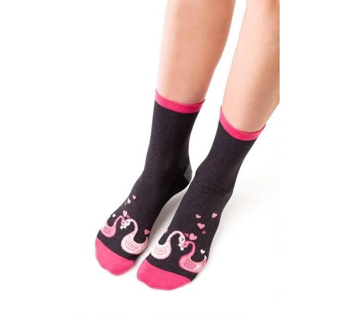 Dámské ponožky model 14559108 Srdce - Steven Dámské ponožky model 14559108 Srdce - Steven