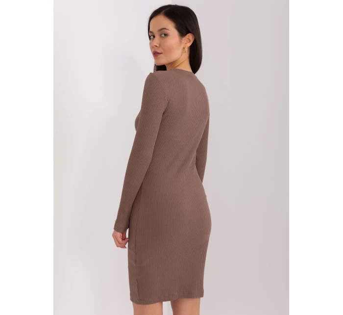 Sukienka RV SK model 19077627 brązowy - FPrice Sukienka RV SK model 19077627 brązowy - FPrice