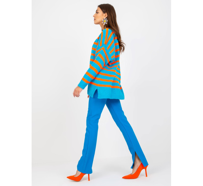 Modro-oranžový nadrozmerný sveter BELLA s výstrihom do V