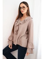 Dámska viskózna blúzka s volánmi a dlhými rukávmi fango Dámska viskózna blúzka s volánmi a dlhými rukávmi fango