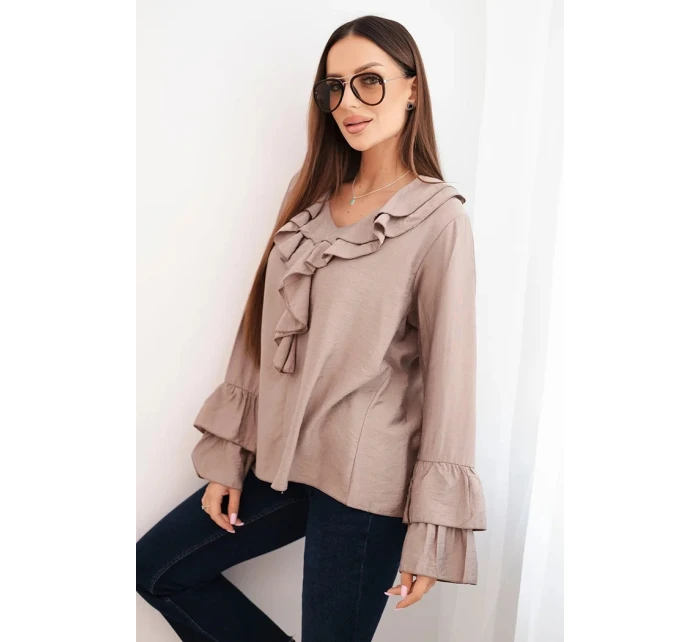 Dámska viskózna blúzka s volánmi a dlhými rukávmi fango Dámska viskózna blúzka s volánmi a dlhými rukávmi fango
