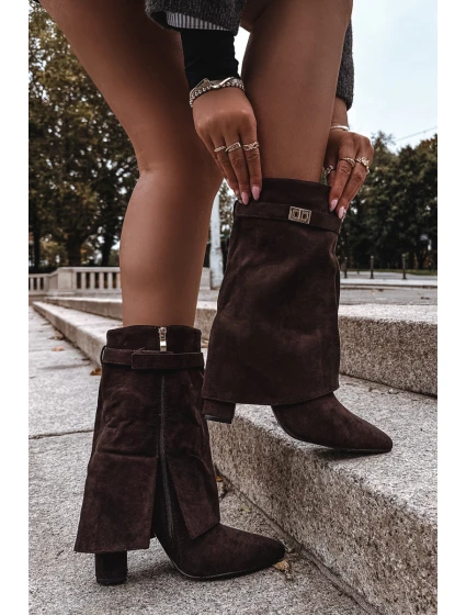 Ocieplane Botki Damskie Na Słupku Z Ozdobnym Paskiem Czekoladowe Luvielle