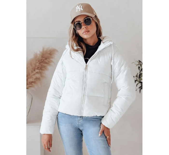 Dámska krátka páperová bunda GLAMVO s kapucňou biela FashionStreet TY4952