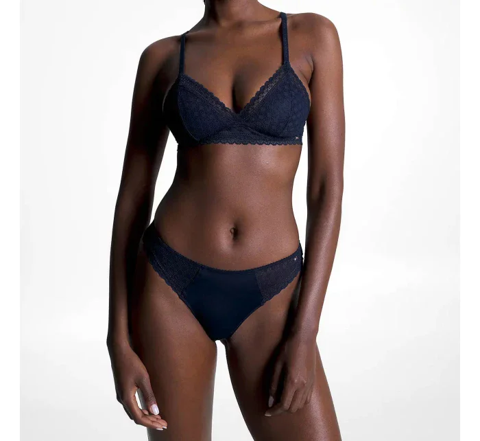 Dámske čipkované tangá Everyday UW0UW04207-DW5 - Tommy Hilfiger