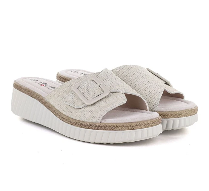 Dámske kožené žabky na platforme béžovej farby S.Barski 7002