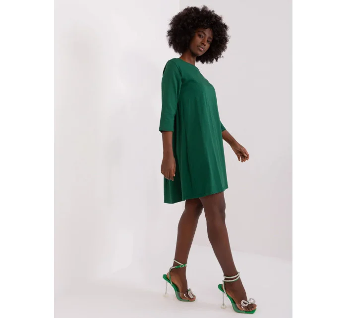 Dámské šaty RV SK model 20727672 tmavě zelené - Rue Paris