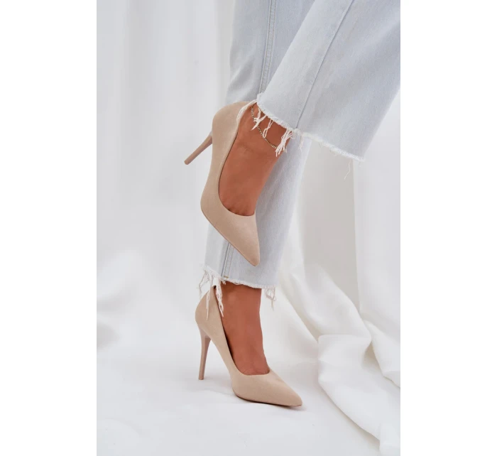 Lodičky s ihlovým podpätkom model 208485 Krok vo veľkom štýle