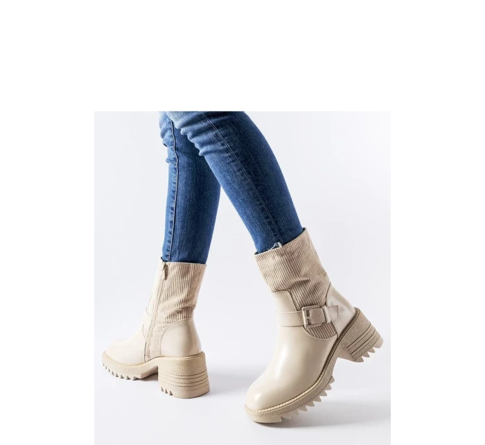 Topánky na podpätku model 206526 Solea Topánky na podpätku model 206526 Solea