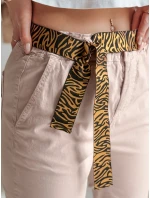 Dámské kalhoty s páskem růžové Dstreet model 21987157 - FashionStreet Dámské kalhoty s páskem růžové Dstreet model 21987157 - FashionStreet